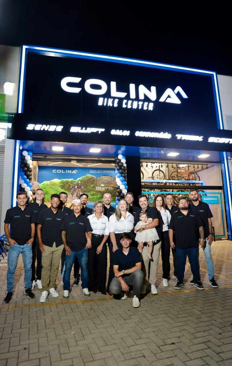 Equipe completa da Colina Bike Center